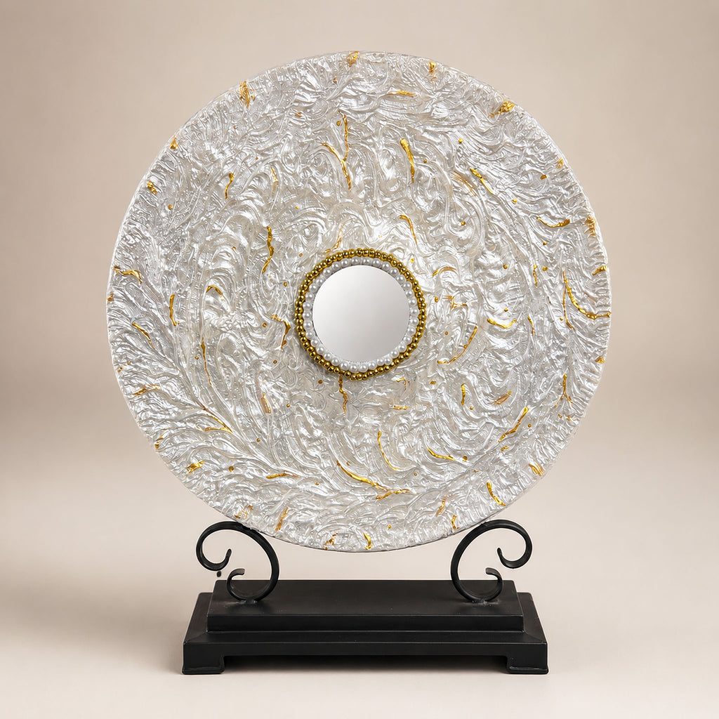 Moonveil Medallion